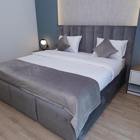 B&M Hotel Erivan Dış mekan fotoğraf