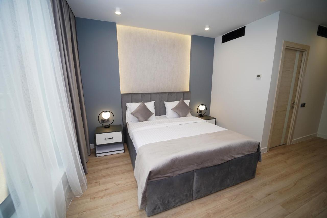 B&M Hotel Erivan Dış mekan fotoğraf